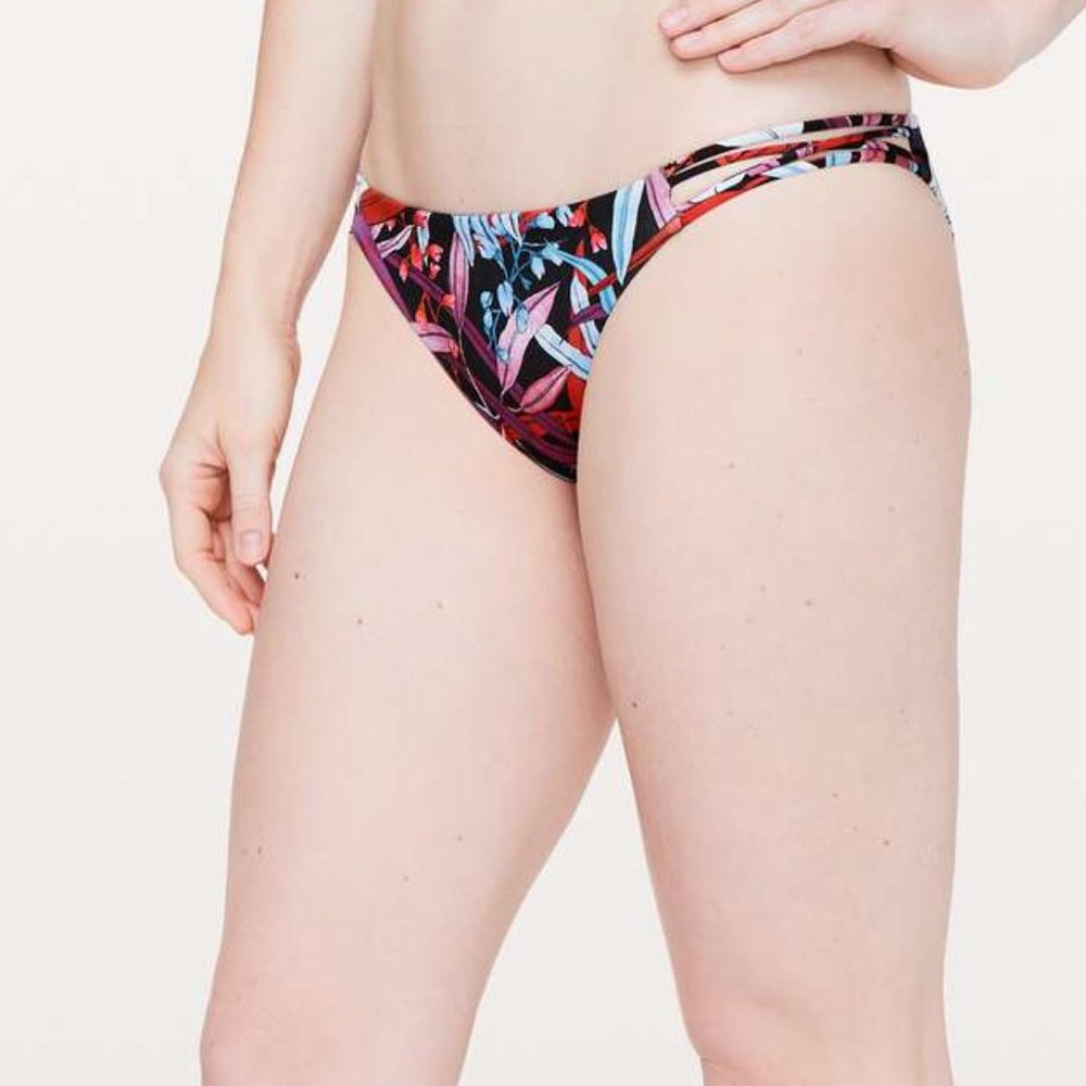 Lululemon Swim Bikini Bottom Lilac Floral Size XS / 2